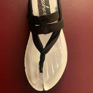 Womens Skechers (38615) MEDITATION STUDIO KICKS Black Flip Flops